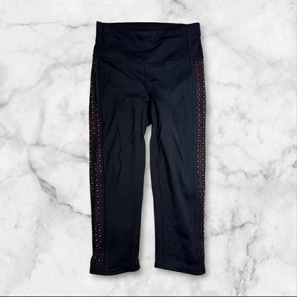 Lululemon Size 4 Color Me Quick Black & Pink